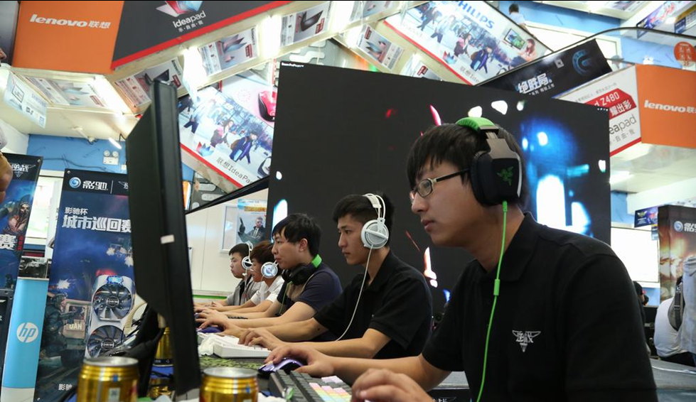 通过强大的 通过强大的