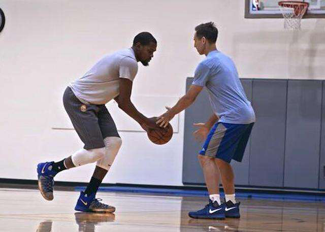 上单选手B 上单选手B