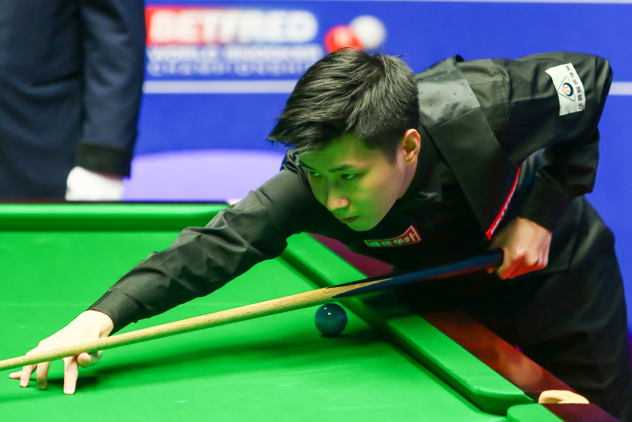 在客场对阵 在客场对阵