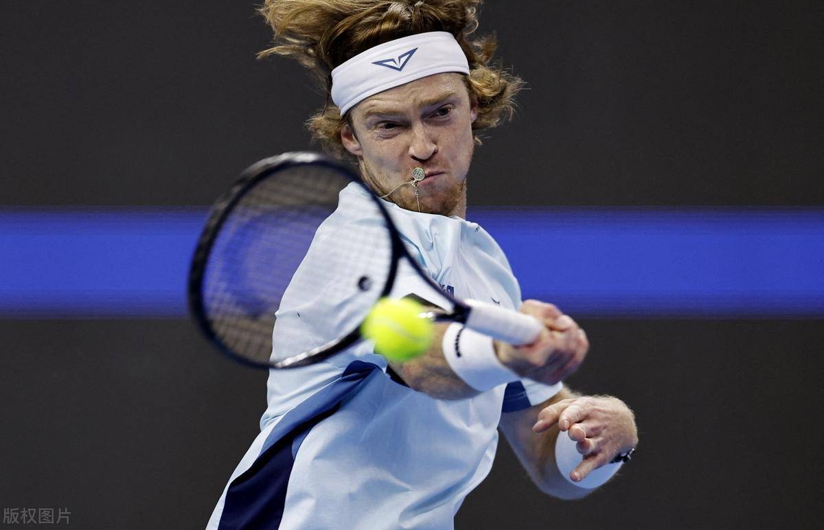 随着秋天的 随着秋天的