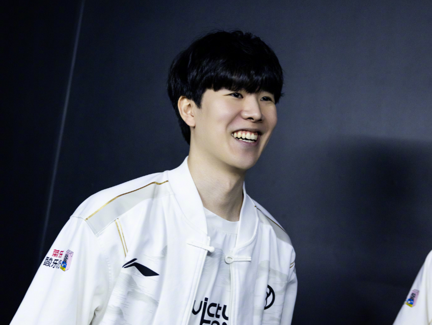 层的支持和 层的支持和